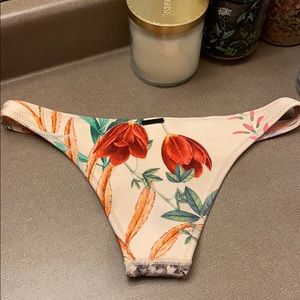 Triangl bottoms medium